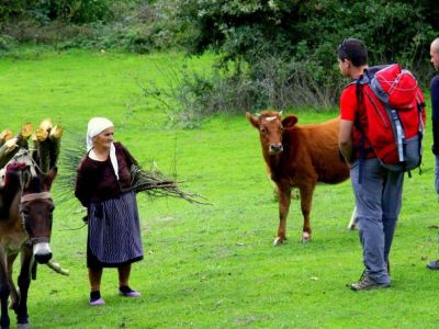 Albanien Einheimische Wanderurlaub Zagoria Tal