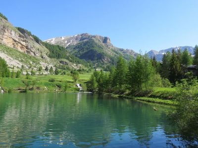 Urlaub in den Bergen in Frankreich Sdfrankreich Bergsee Erholung