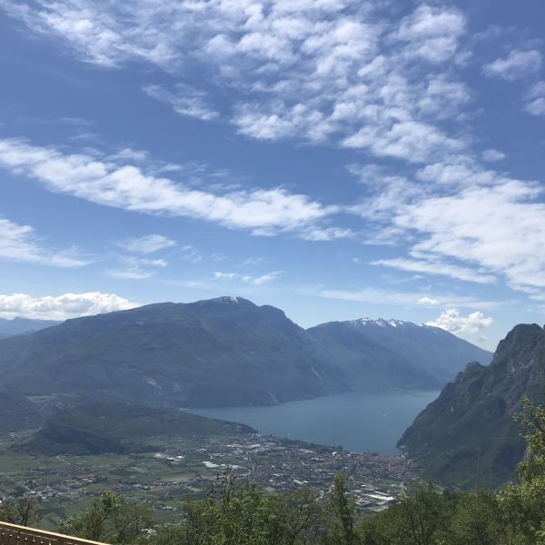 Wandern von Sdtirol zum Gardasee - ohne Gepck durch die Alpen